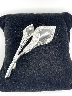 Vintage Edith Vanderbilt Calla Lily Pin Brooch
